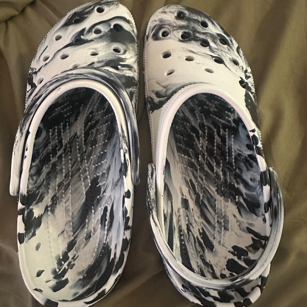 Men’s Croc size 12